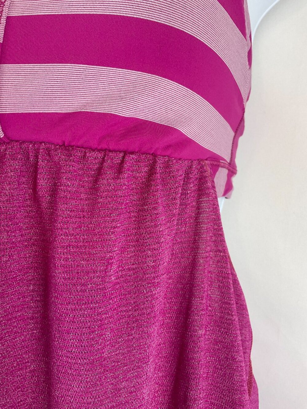 Lululemon 2-In-Run Tank 6 Heathered Raspberry Micro Macro Stripe Racerback - Picture 6 of 10